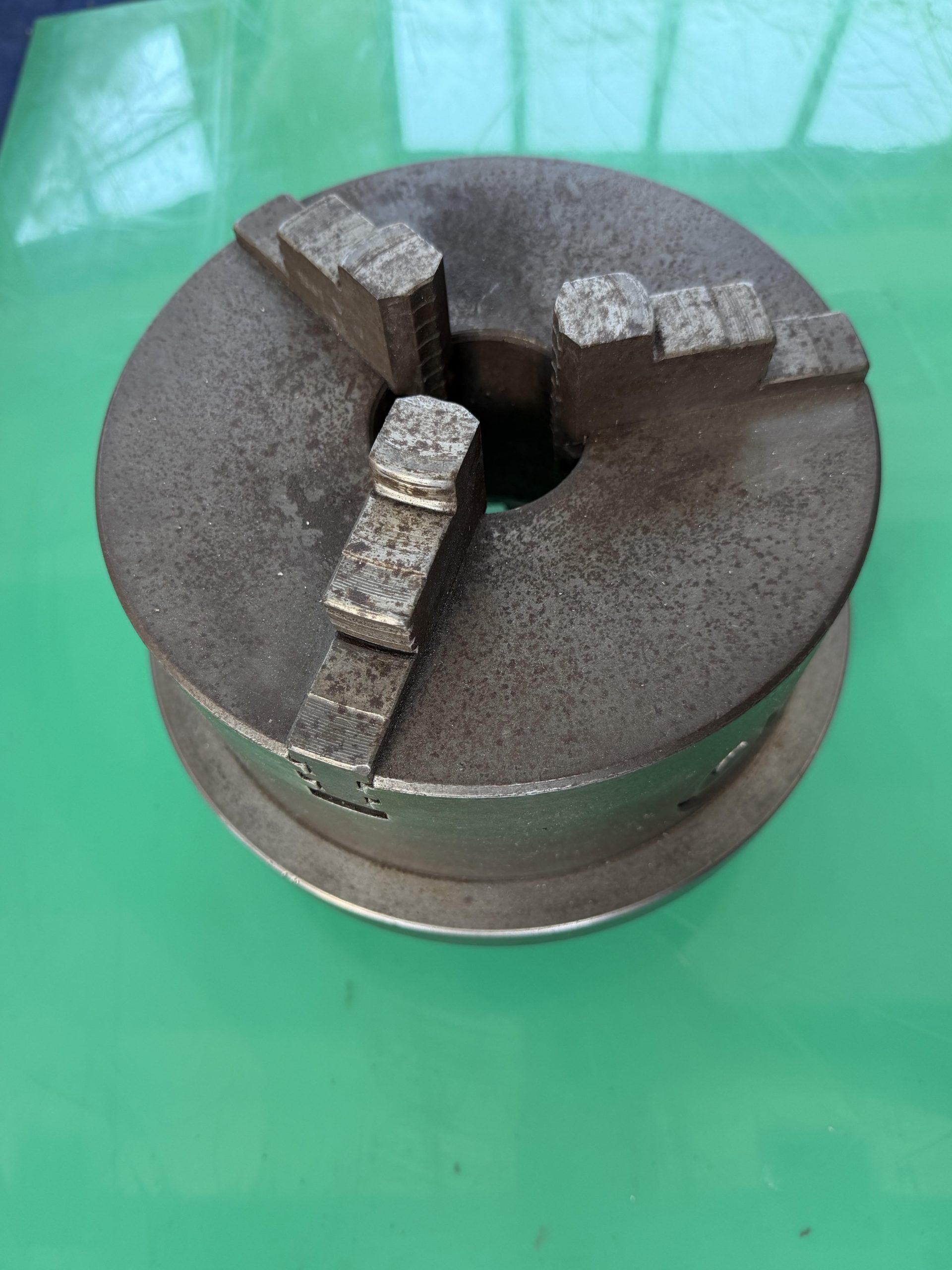 Autocentrante per tornio CMT Ursus, passaggio barra 55 mm