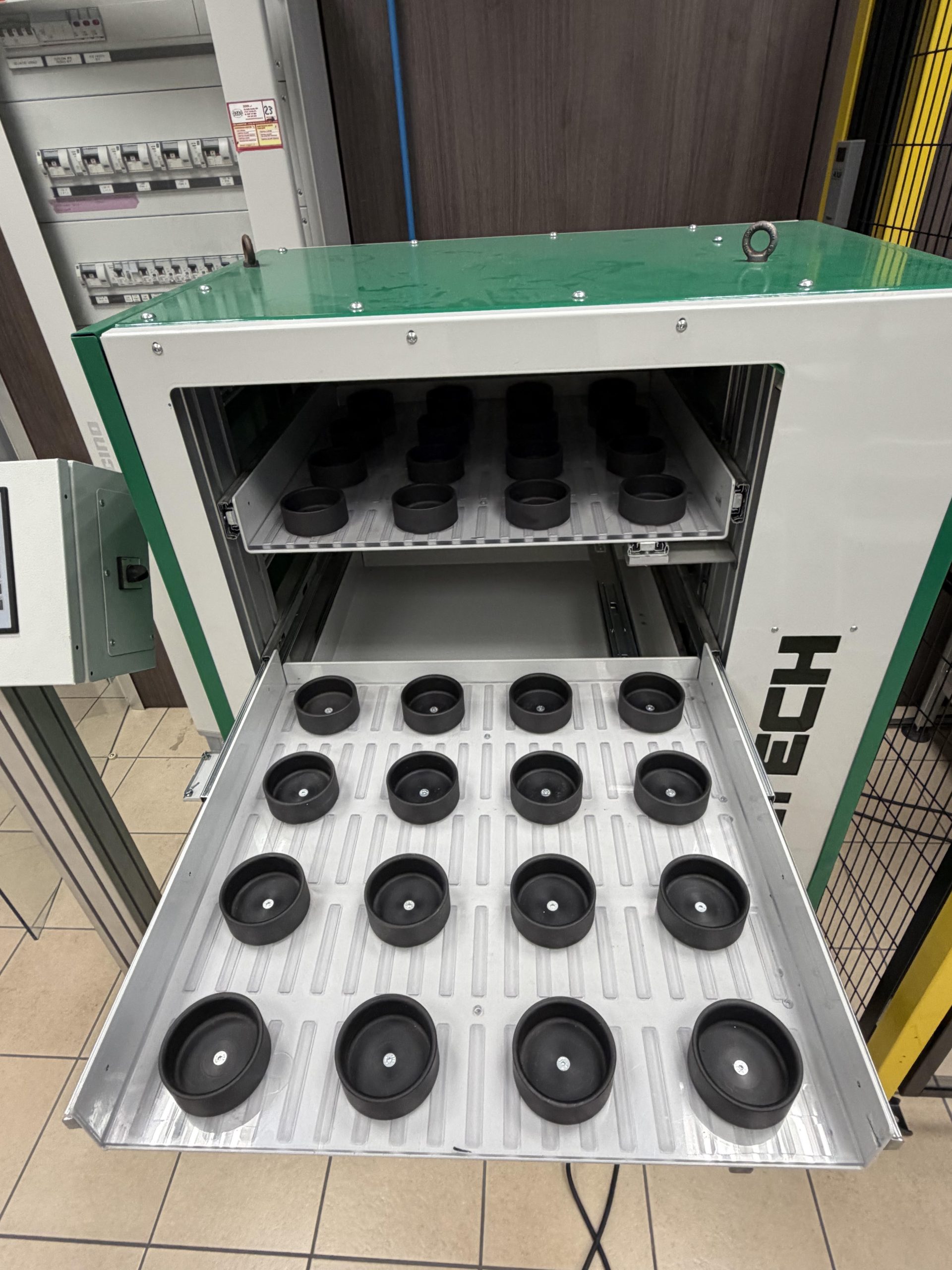 Cassettiera automatica Drawer 2020 a 10 cassetti con estrazione elettrica