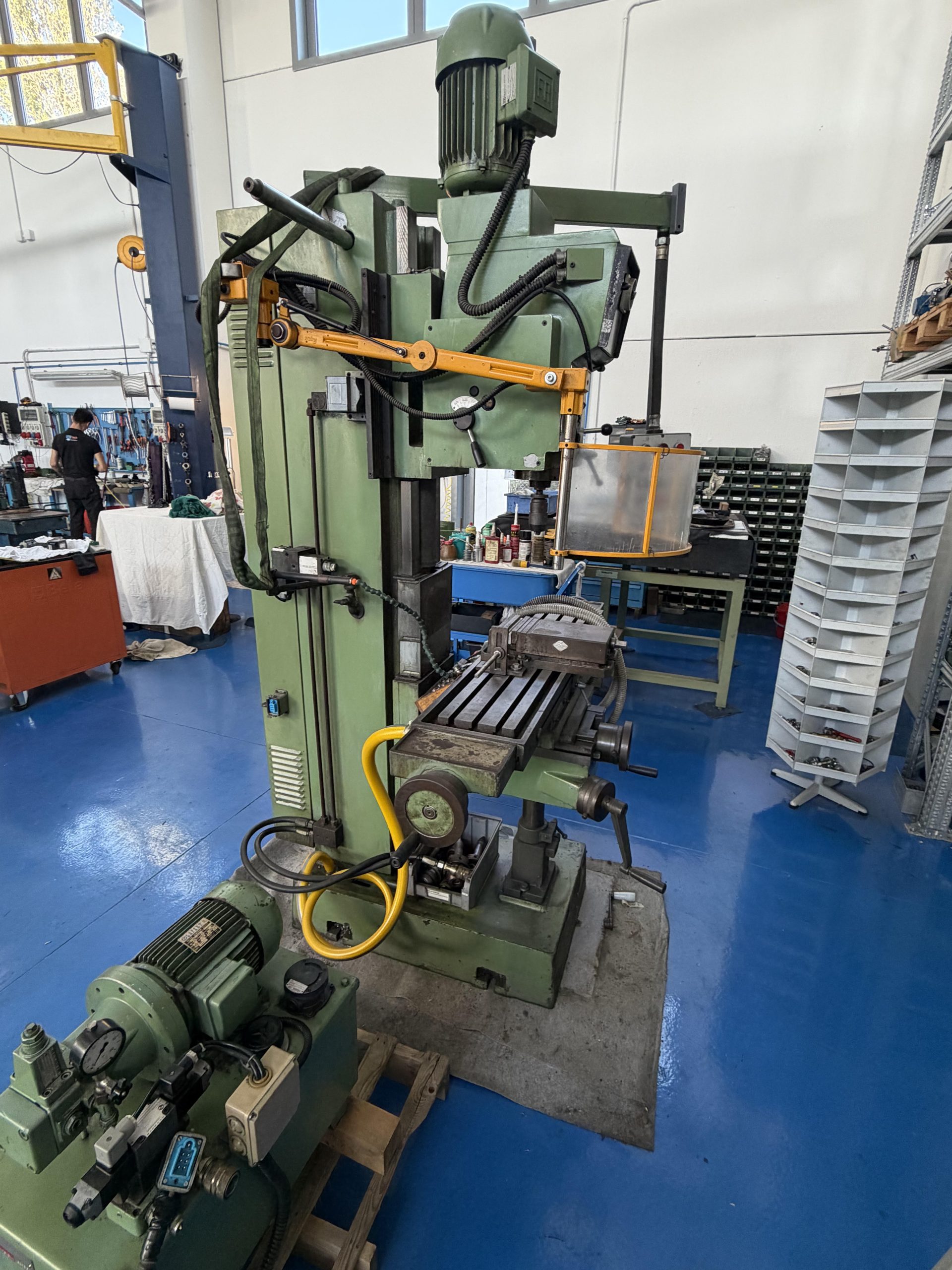 Trapano fresa Famup modello FR usato, corsa banco 1000x250 mm